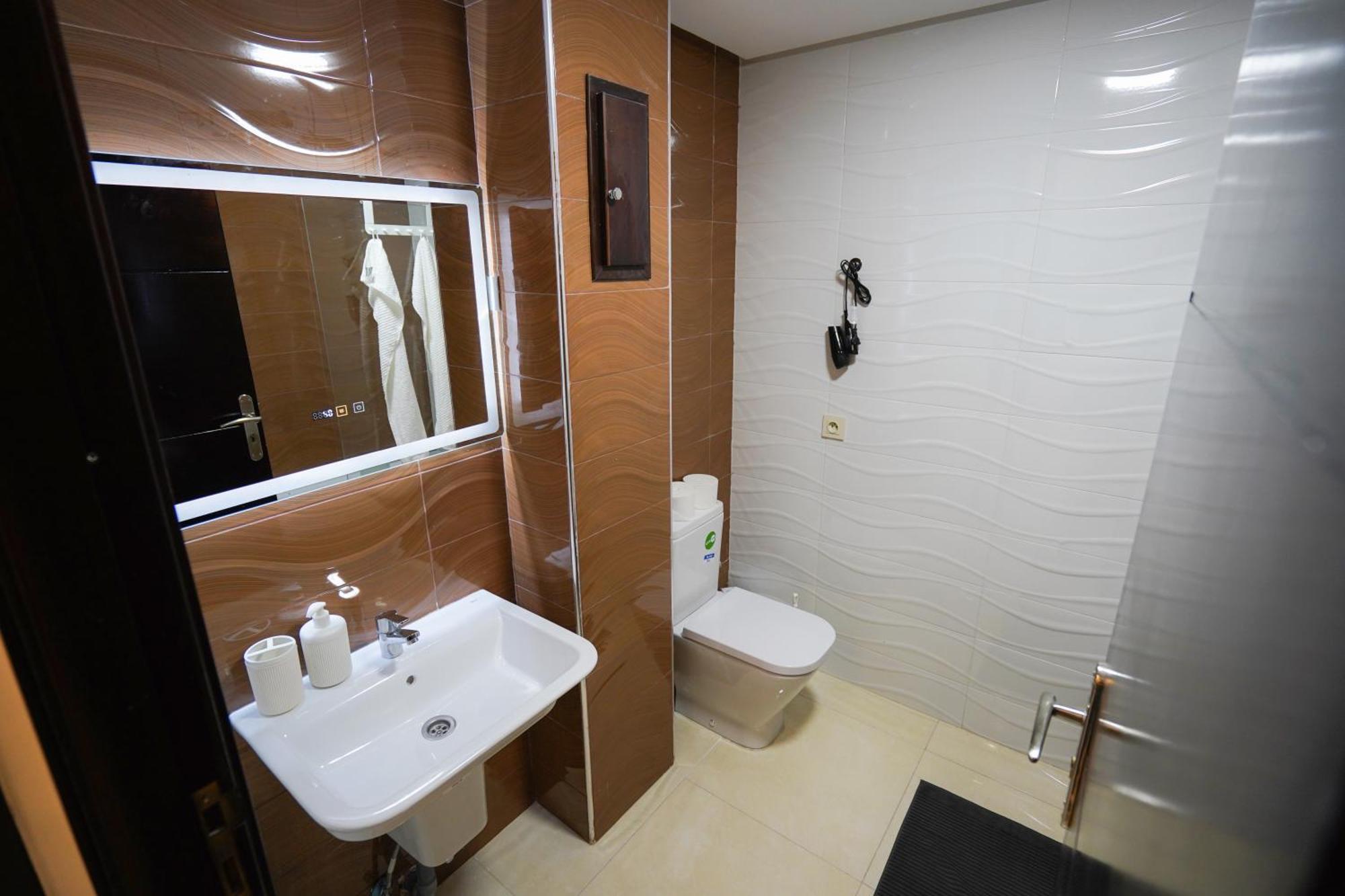 Appartement With Terasse 5 Min To Tanger Marina-Free Parking エクステリア 写真